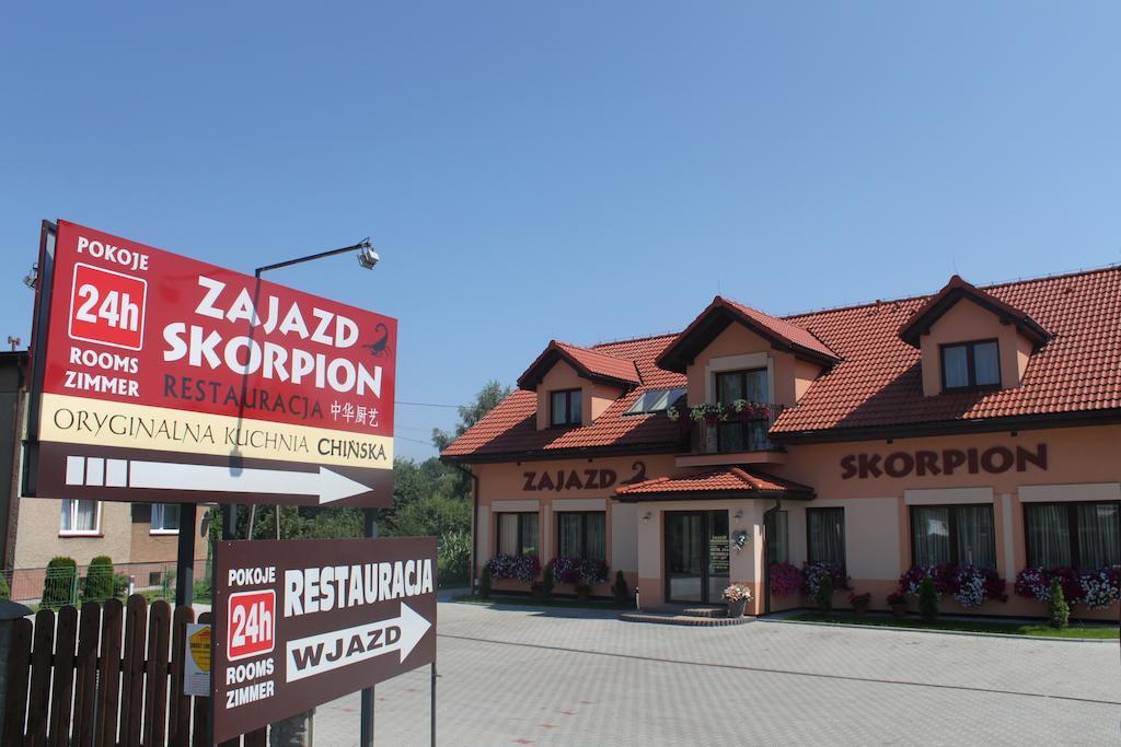 Zajazd Skorpion B&B ออชเวียนชิม ภายนอก รูปภาพ