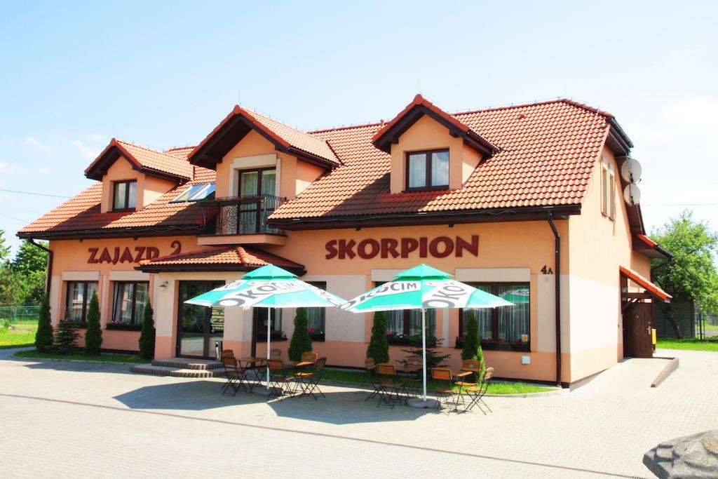 Zajazd Skorpion B&B ออชเวียนชิม ภายนอก รูปภาพ