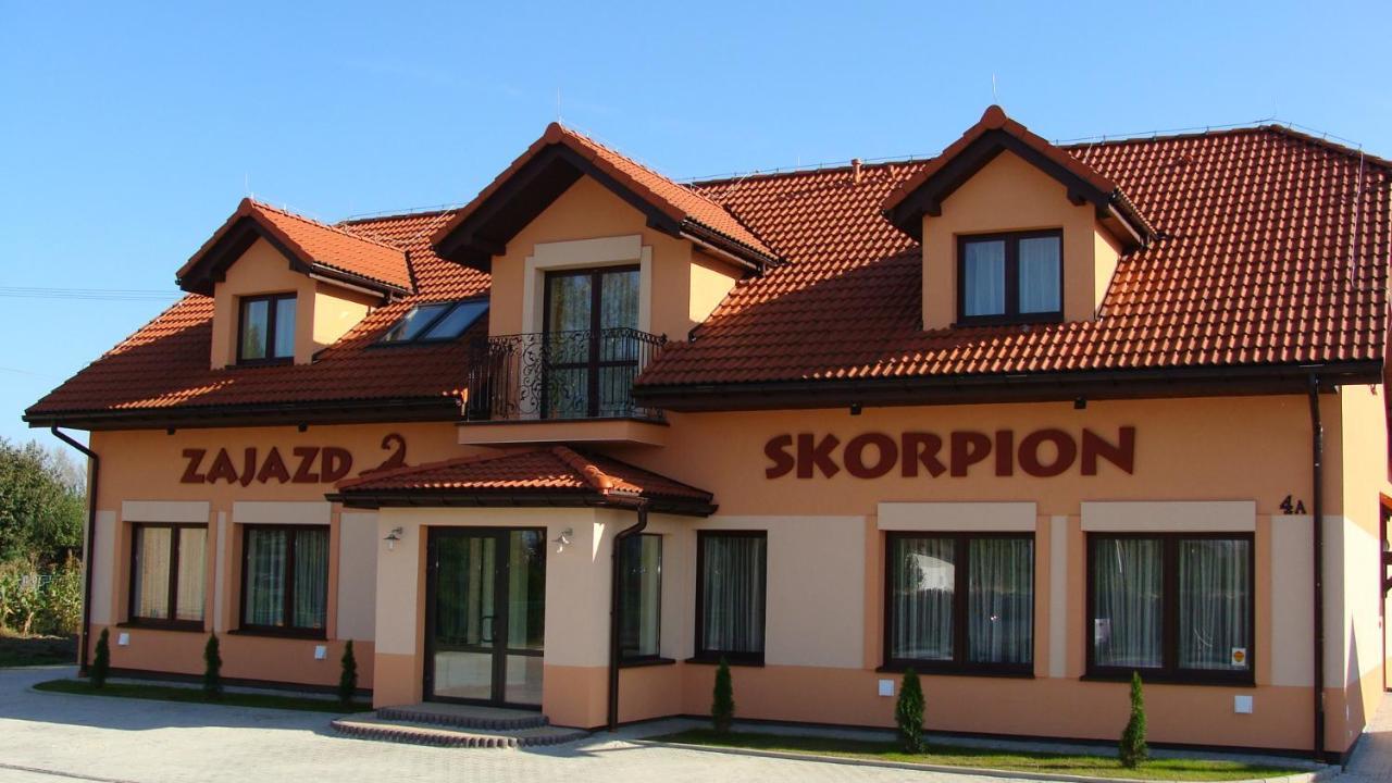 Zajazd Skorpion B&B ออชเวียนชิม ภายนอก รูปภาพ